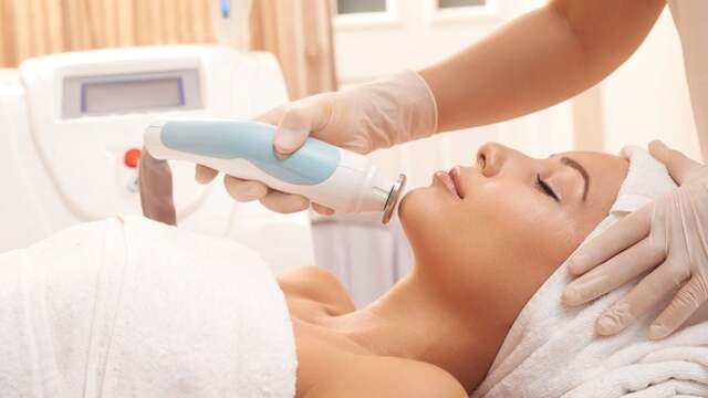 Rahasia Kulit Glowing dengan Perawatan Salon yang Tepat